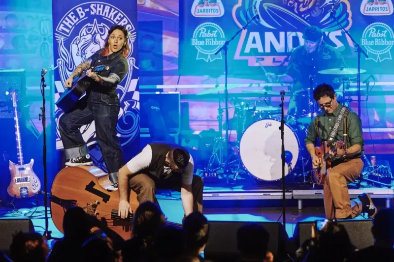 1_Tiki_Bash_2025_028_mod